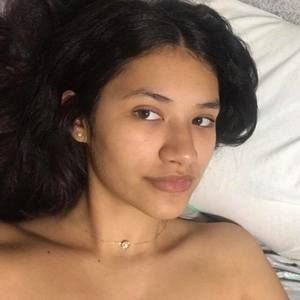 Meet your Posher, Carla